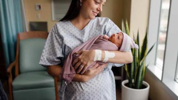 Exploring Does a Surrogate Mother Share Blood with the Baby 8 Exploring Does a Surrogate Mother Share Blood with the Baby