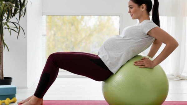 Best Pregnancy Exercise Ball Workouts for a Healthy & Active Pregnancy 11 Pregnancy Exercise Ball Workouts